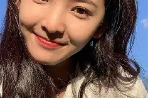 震惊！卢昱晓因片场不当行为塌房网友热议职业素养问题